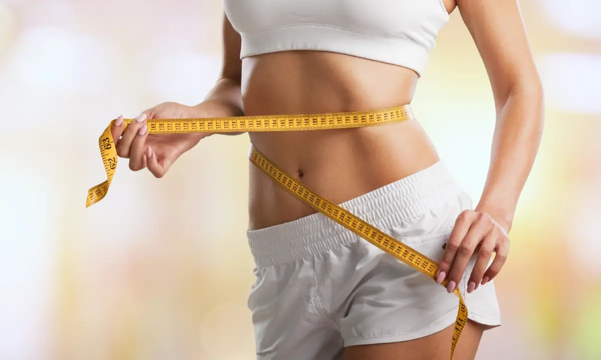 Medical weight loss consultation comparing clinical weight loss options and traditional dieting